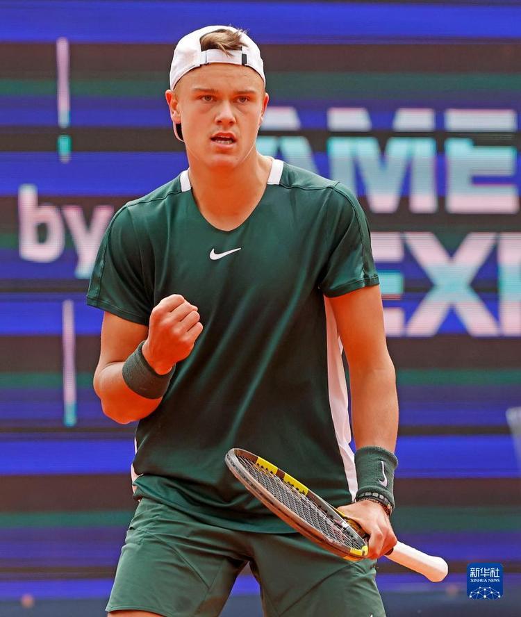 回应他的表 回应他的表